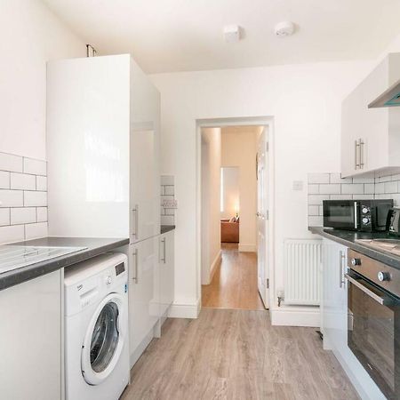 Platform Port Area Apartment 1 With Free Street Parking Kingston upon Hull Exterior photo